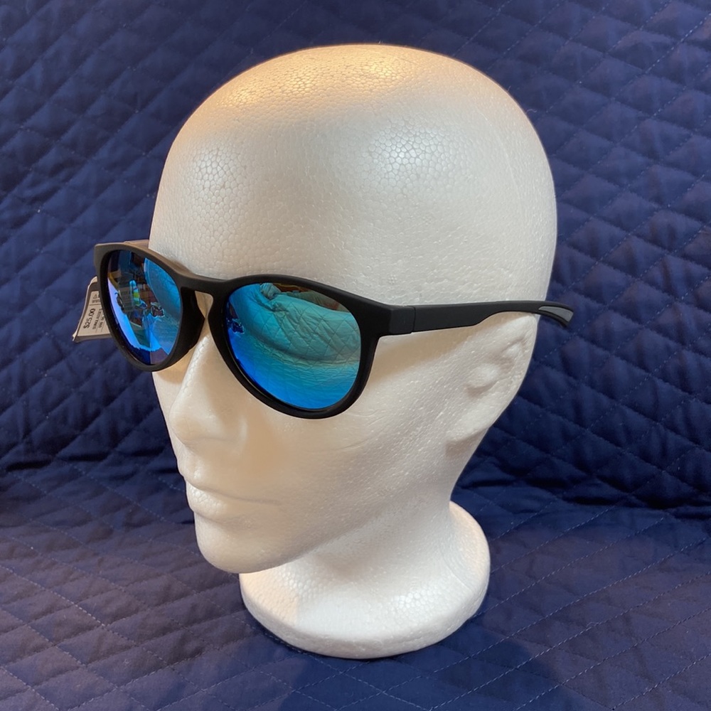 Polarized BLUE LENS W/BLACK FRAME Sunglasses. NWT - Picture 2 of 16